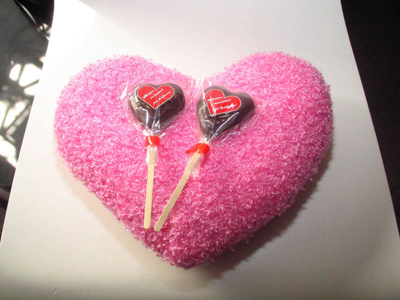 Red Heart Chocolates - 10g Chocolate - marzipan heart on a stick